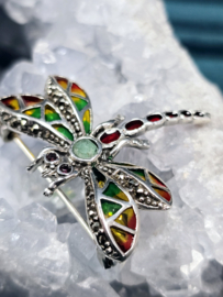 925 zilveren broche, met Robijn en Smaragd. Libelle, oranje, groen.