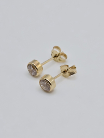 14 karaat gouden oorknopjes. 4 mm new bling