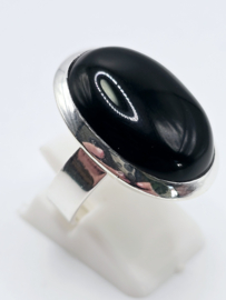 ring echt zilver met zwarte onyx. Maat 17