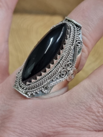 ring echt zilver met zwarte onyx. Maat 20