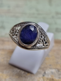 Echt zilveren ring met Saffier, maat 17