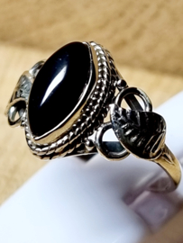 Echt zilveren ring met onyx maat 18.5