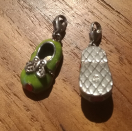 Q bead, groen schoentje