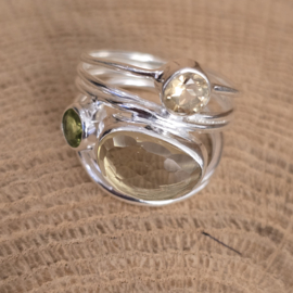Echt zilveren  ring met Citrien en Peridoot, maat 17.5