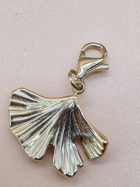 RVS charm, Ginkgo blad. Goud.