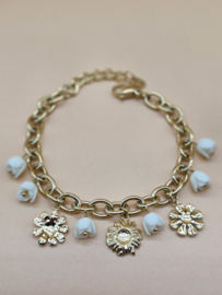 Armband met acetaat bloemige roos bedeltjes