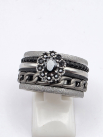 ixxxi ring compleet, maat 19 met limited edition basisring.