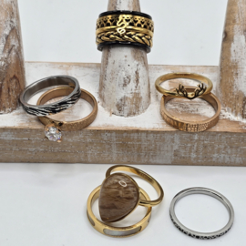 ixxxi ringen set compleet maat 17. 1 basis en 10 vulringen. 25-325