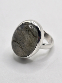 Echt zilveren ring met Labradoriet maat 16.5