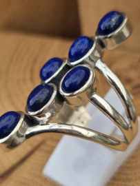 Prachtige echt zilveren ring met Lapis Lazuli.   Maat  20.5.