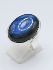 Echt zilveren ring met Labradoriet maat 18