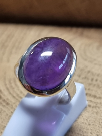 Zilveren ring Amethist maat 17