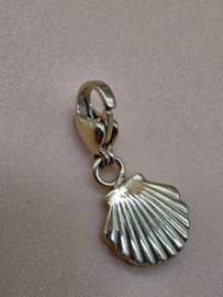 RVS charm. Schelp. Goud.