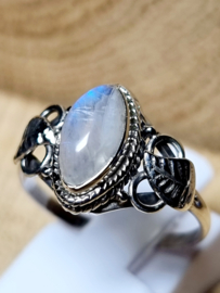 Echt zilveren ring met Maansteen, maat 16.5