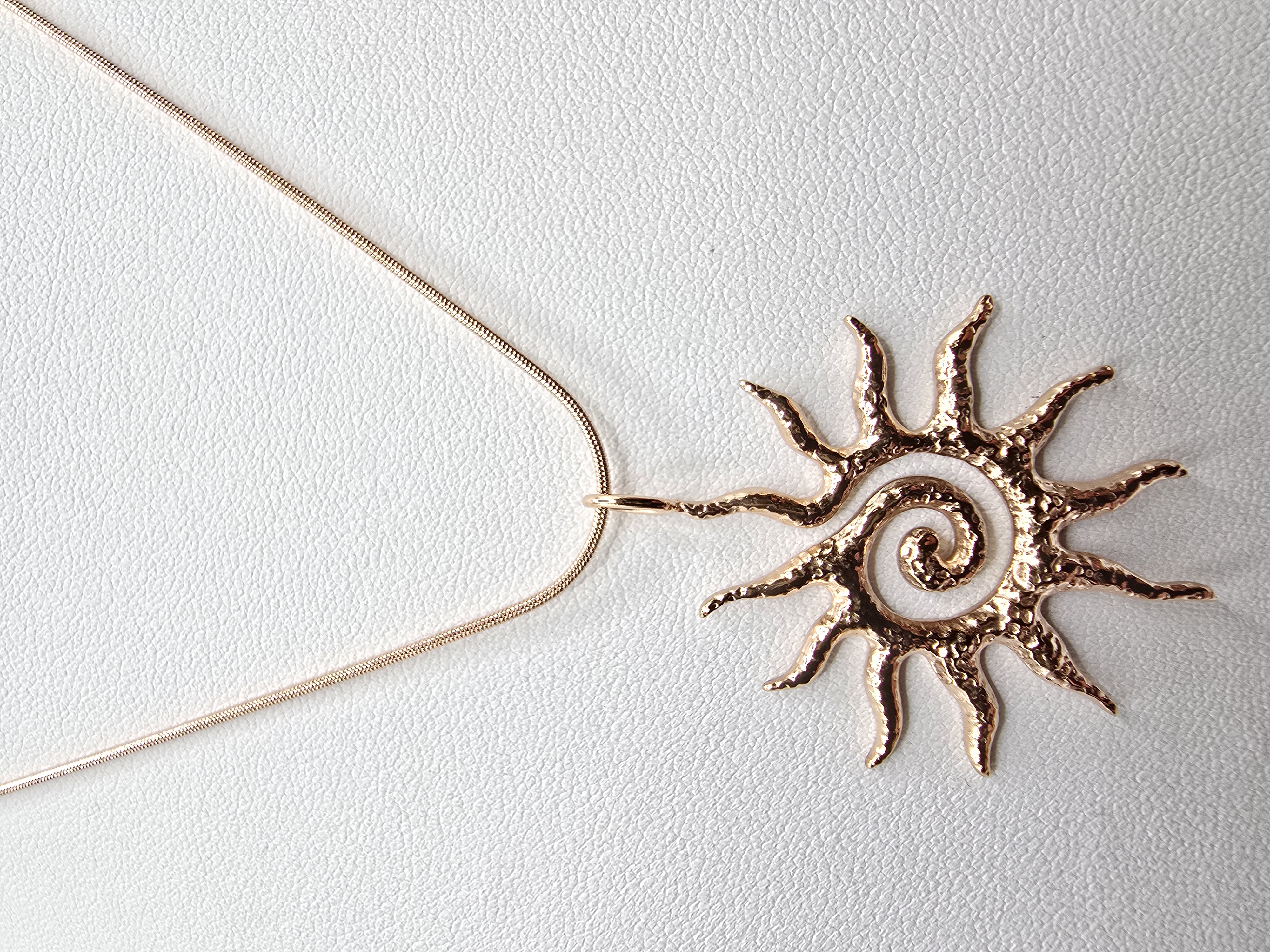 ixxxi Collier met hanger Sol Suave Rosé
