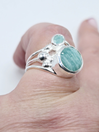Echt zilveren ring met Amazoniet, maat 18.5.