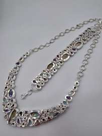 Set van 925 zilver met abalone en diverse stenen.