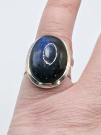 Echt zilveren ring met Labradoriet maat 18