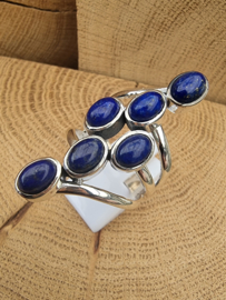 Prachtige echt zilveren ring met Lapis Lazuli.   Maat  20.5.