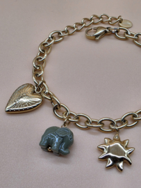 Armband met zon, bloem, olifant, hart, gegraveerde vogel, klaver