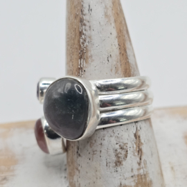 echt zilveren ring Amethist, aquamarijn en Rhodochrosiet. Maat 18.
