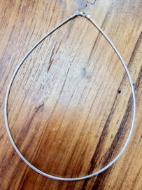 Echt zilveren Omega collier! 2 mm dik en 45 cm lengte.