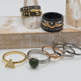 ixxxi ringen set compleet maat 17. 1 basis en 11 vulringen. 25-324