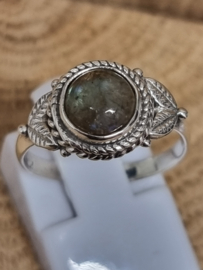 Echt zilveren ring met Labradoriet, maat 16.5