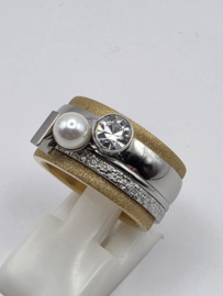 ixxxi ring compleet, maat 17 met limited edition basisring.