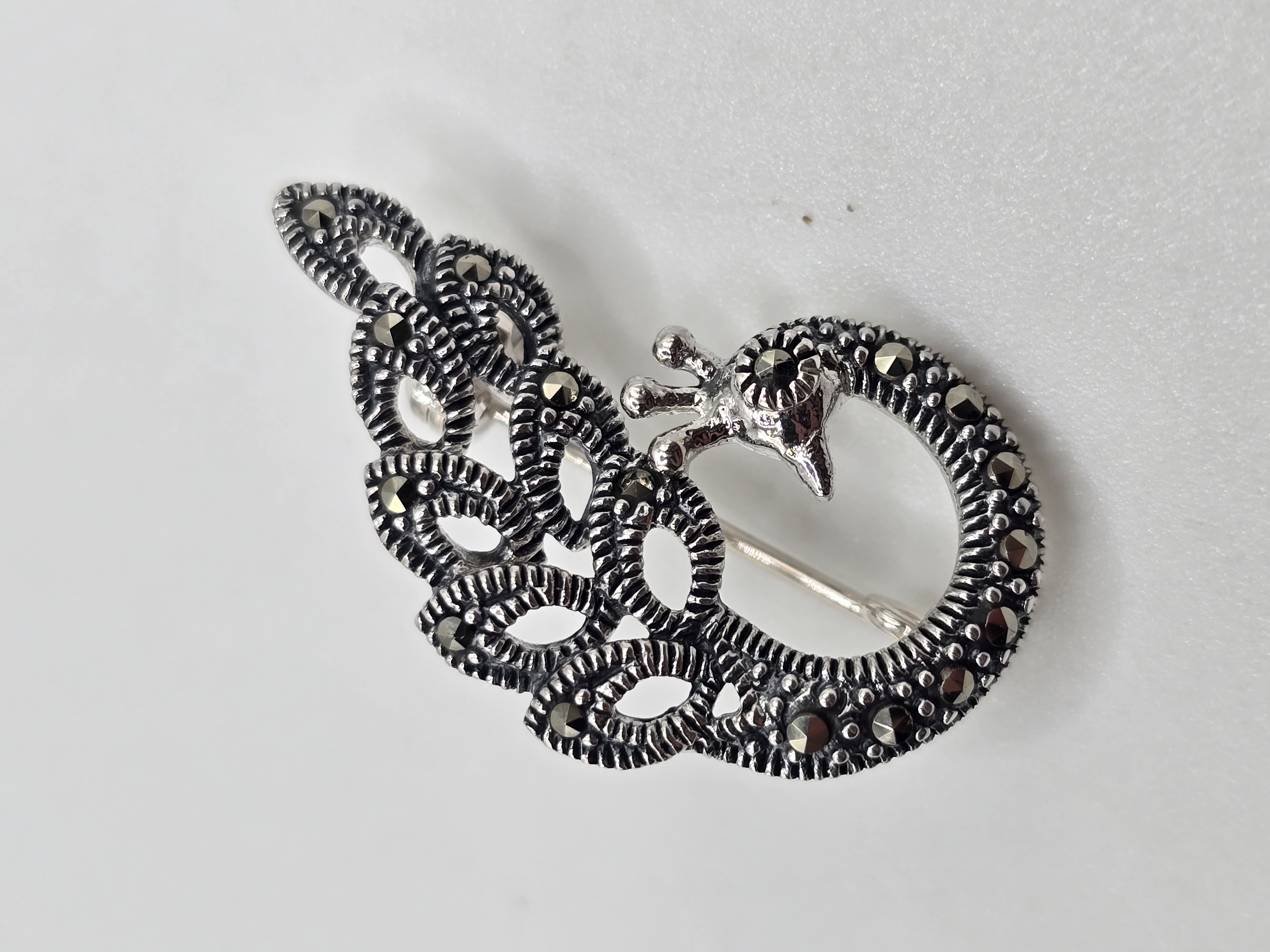 925 zilveren broche, vogel/ pauw met Marcasiet