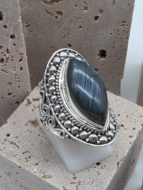Echt zilveren ring met Labradoriet maat 18