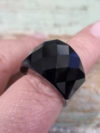 Prachtige stainless steel ring, zwart facet. Maat 19