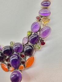 Schitterend collier met o.a. Amethist, Peridoot, Citrien, Granaat, Carneool