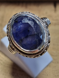 Echt zilveren ring met Saffier, maat 20
