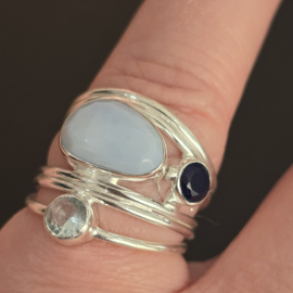 Echt zilveren  ring met Blauwe agaat, saffier en Topaas, maat 19