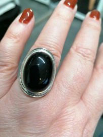 ring echt zilver met zwarte onyx. Maat 20