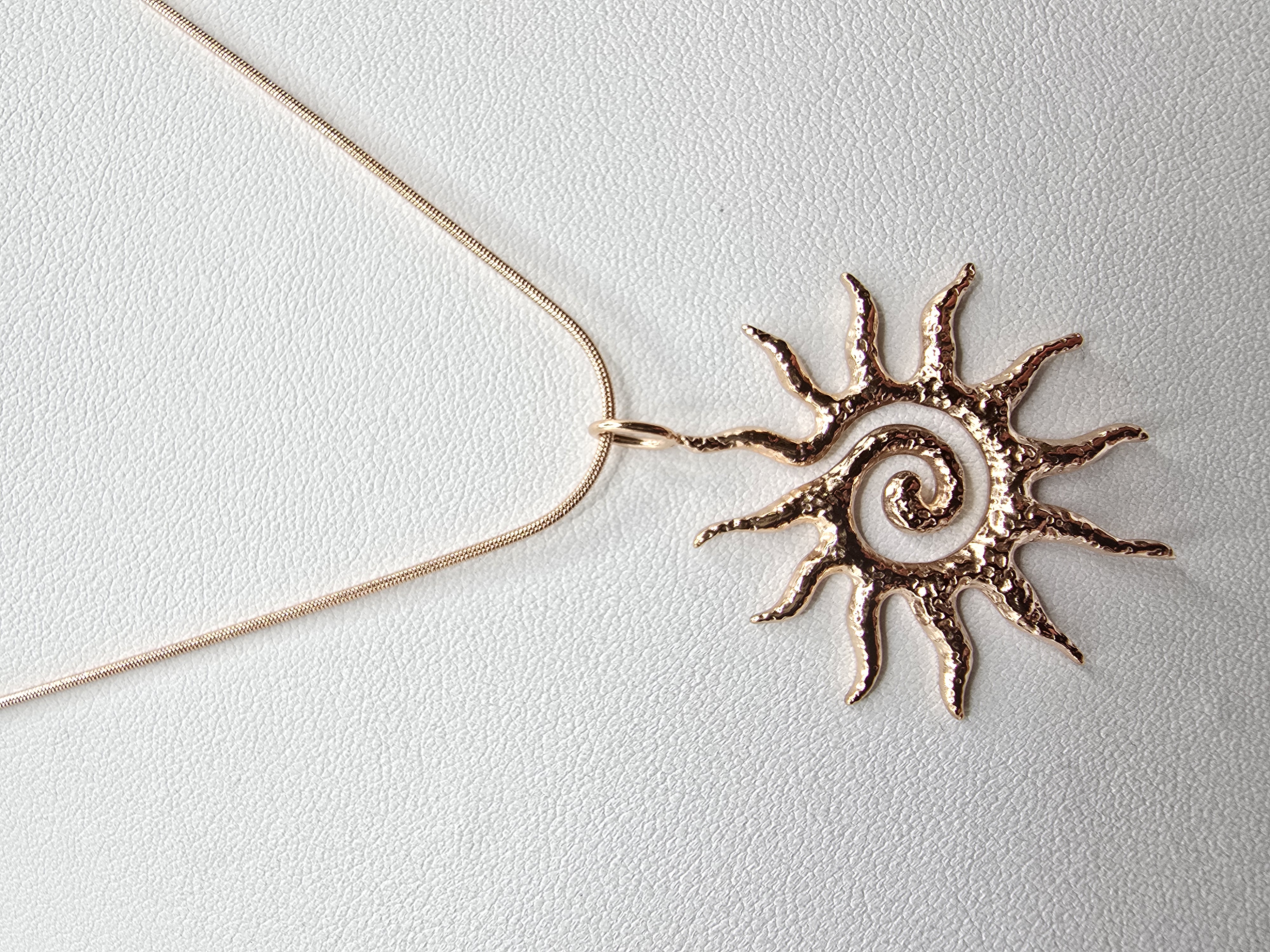 ixxxi Collier met hanger Sol Suave Rosé