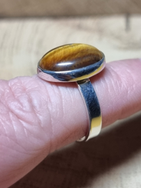 Prachtige echt zilveren ring met tijgeroog. Maat 17.5