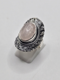 Echt zilveren ring met rozenkwarts maat 18