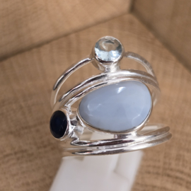 Echt zilveren  ring met Blauwe agaat, saffier en Topaas, maat 19