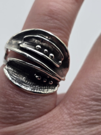 Echt zilveren fantasie ring prachtig model maat 17