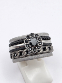 ixxxi ring compleet, maat 19 met limited edition basisring.