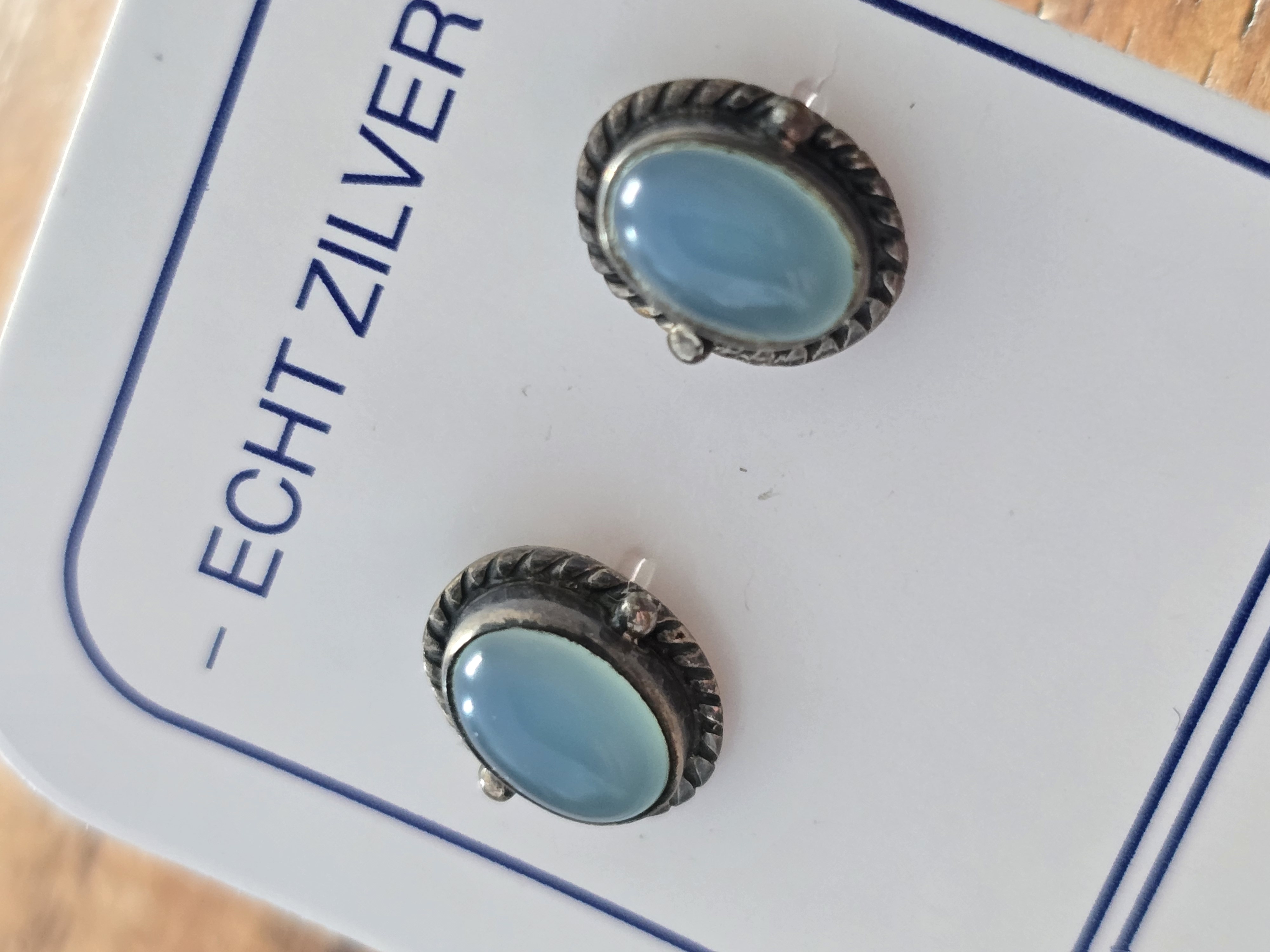 Zilver oorsteker Aqua chalce. : 7 x 8mm