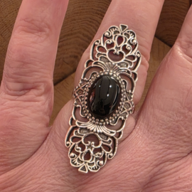 ring echt zilver met zwarte onyx. Maat 18.5