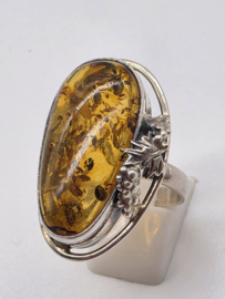 Echt zilveren ring met Barnsteen, een kunstwerk!!