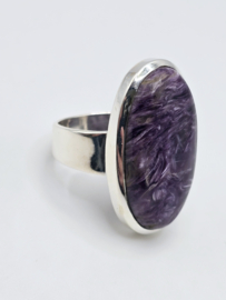 Echt zilveren ring met Charoiet, maat 19