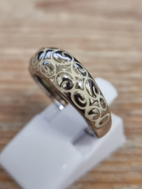 Echt zilveren dames ring, bewerkt, met beige emaille. Maat 17