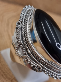 ring echt zilver met zwarte onyx. Maat 18