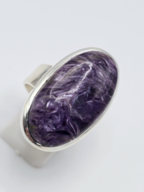 Echt zilveren ring met Charoiet, maat 19