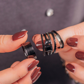 Vulring Romance Black Diamond